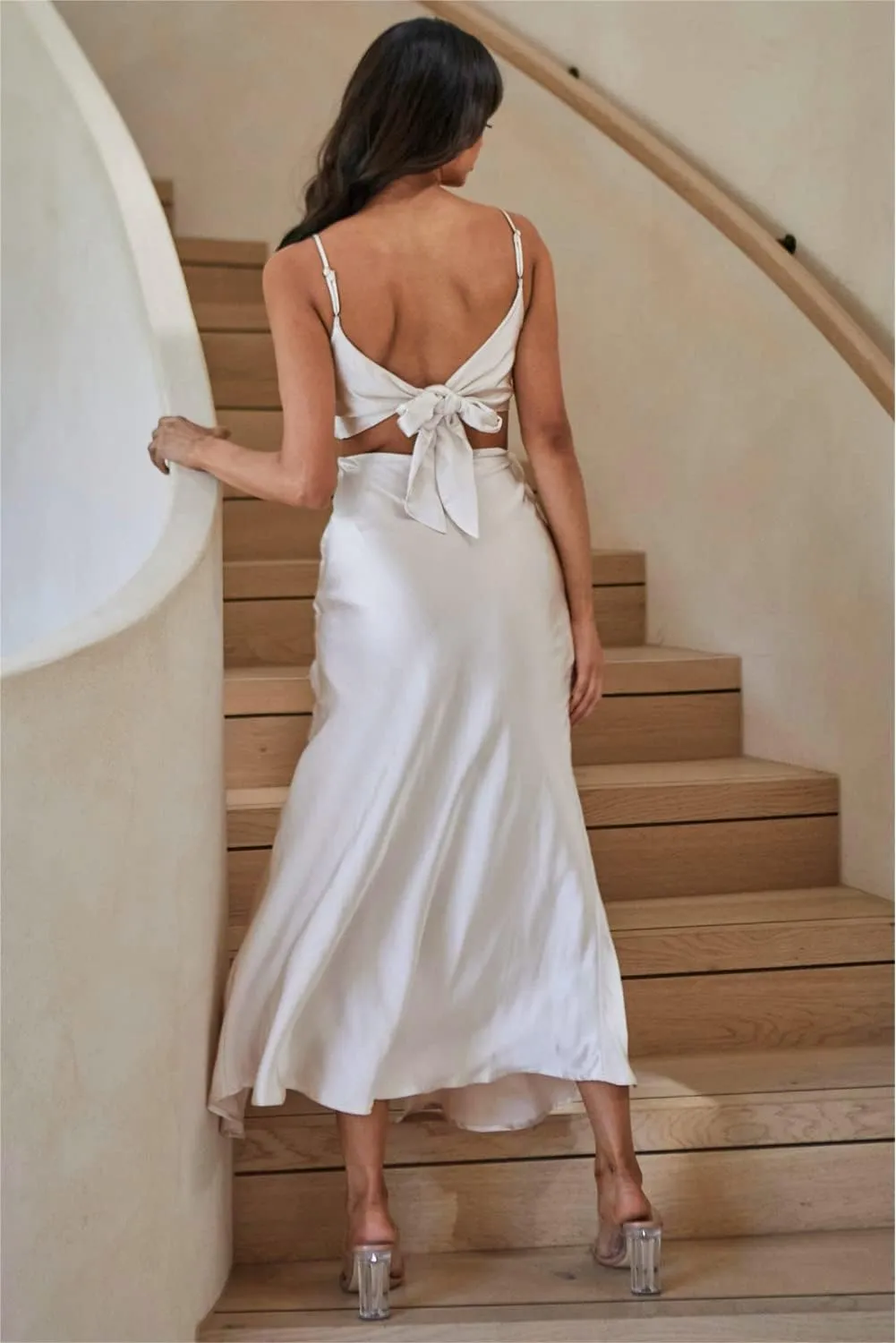 2025 Satin Cut Out Maxi Summer Dresses for Women Silk Spaghetti Strap V-Neck Backless Tie Back Wedding Guest Midi Dress