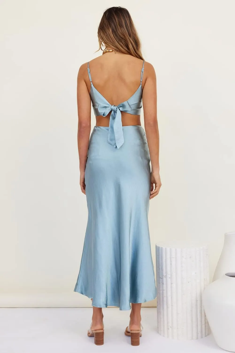 2025 Satin Cut Out Maxi Summer Dresses for Women Silk Spaghetti Strap V-Neck Backless Tie Back Wedding Guest Midi Dress