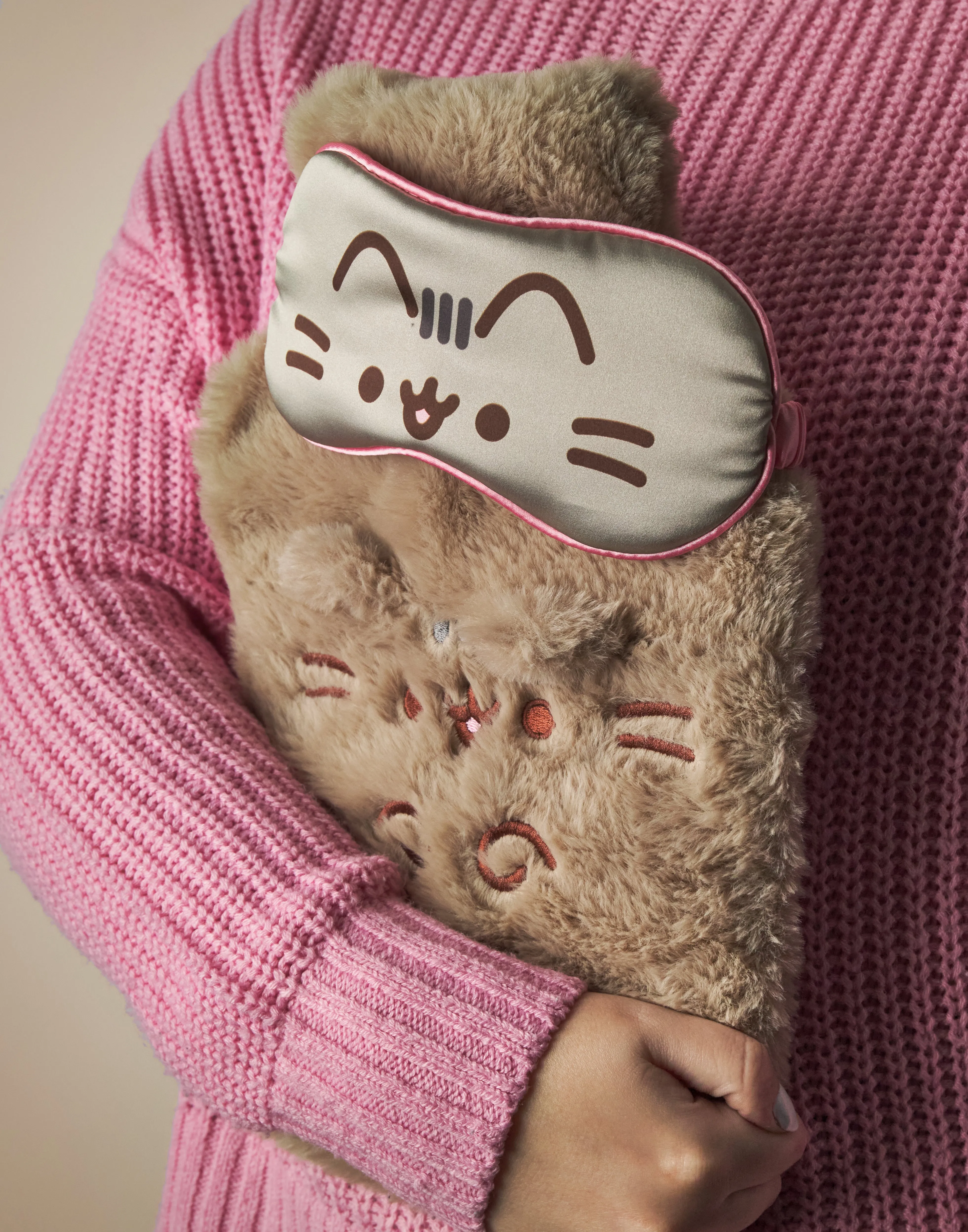 Pusheen Womens Hot Water Bottle & Eye Mask Set